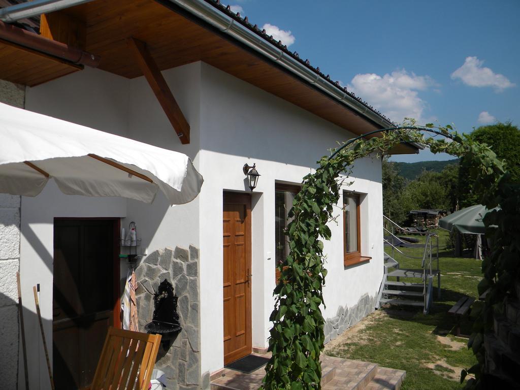 Penzion Anika Krasnohorska Dlha Luka Exterior photo